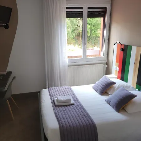 Les Rives D'allier Hotel Reilhac (Cantal)