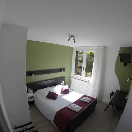 Hotel Les Rives D'allier 2*