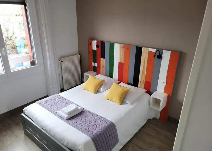 Hotell Les Rives D'allier 2*