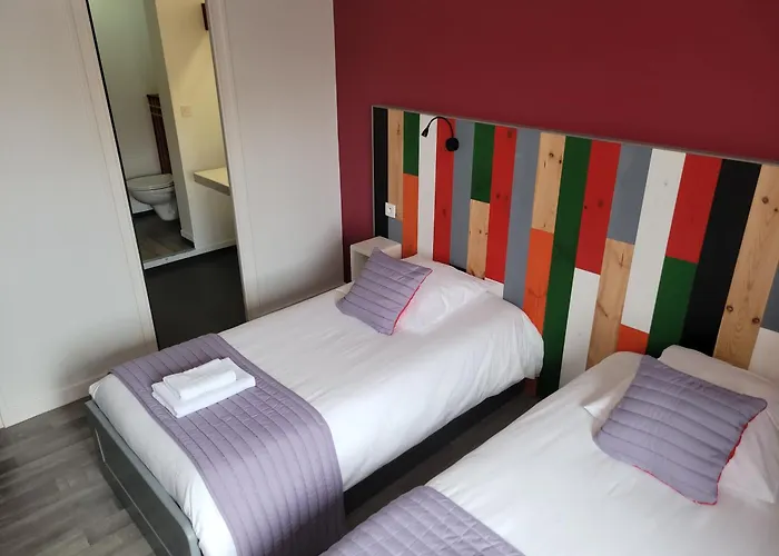 Hotel Les Rives D'allier 2*