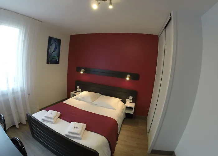 Les Rives D'allier Hotel